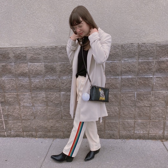 ✨Welcome to my Closet✨ - Picture 3 of 16